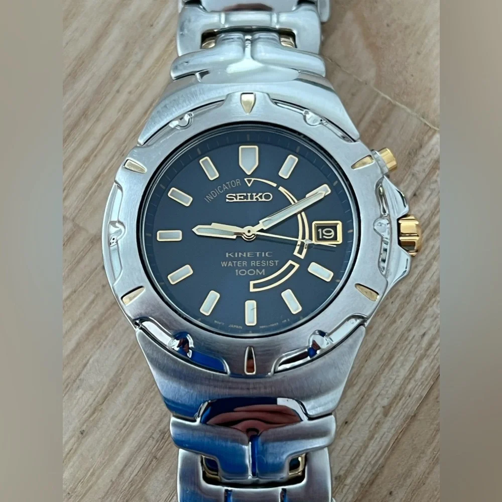 Seiko Kinetic Blue Dial Automatic Rare Men’s Watch Two-Tone Bracelet Date Window
